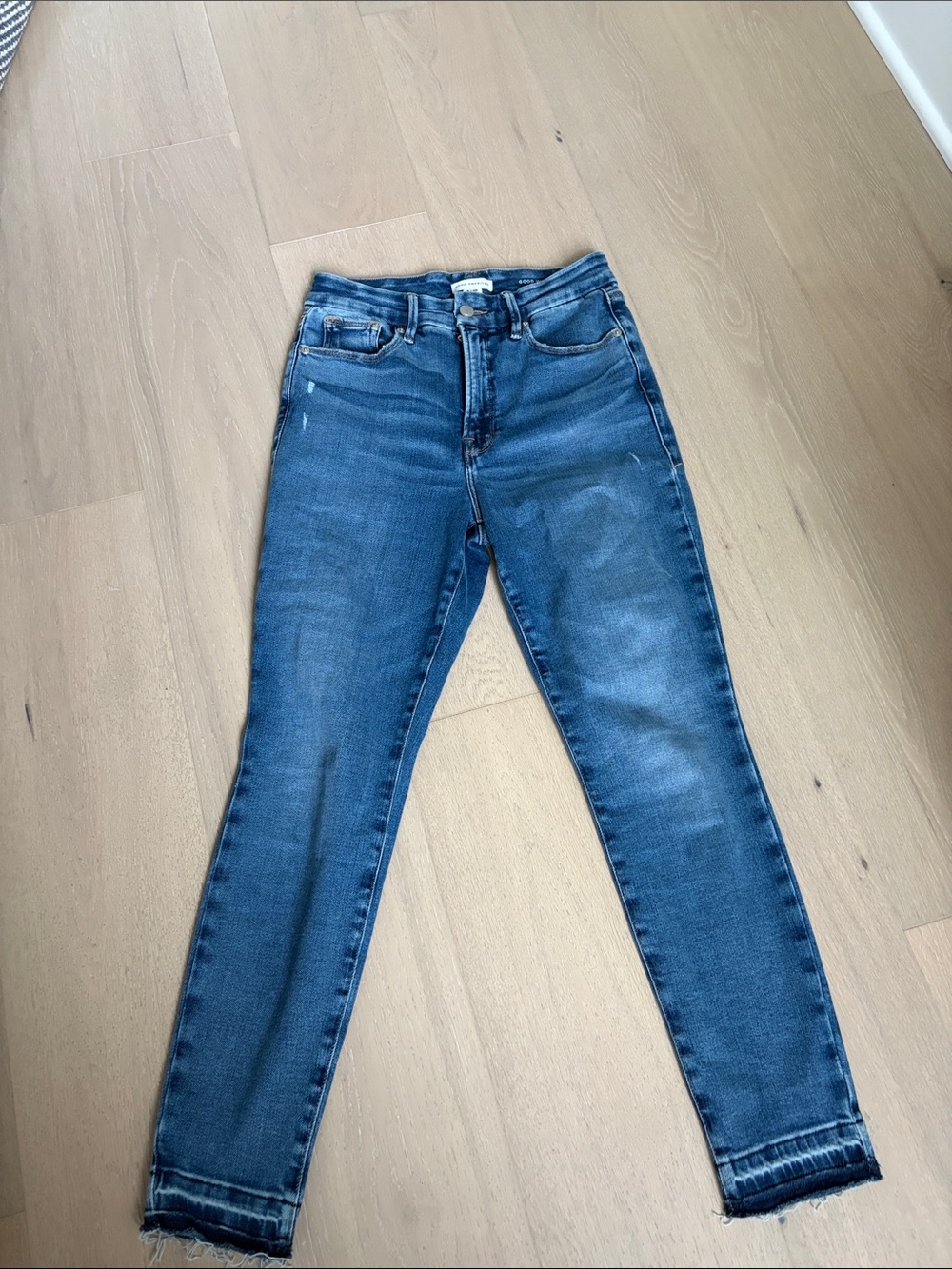 High-Rise Skinny Jeans in Medium Blue
